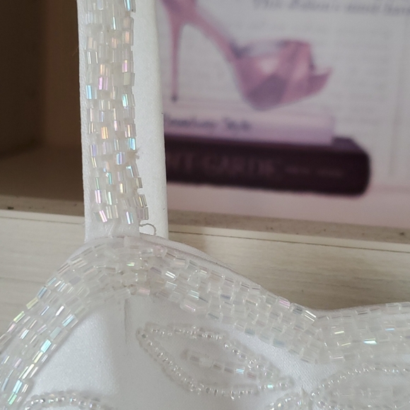 Size 4 Wedding Dress - Picture 3 of 12